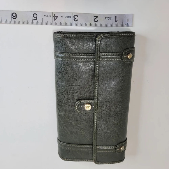 Liz Claiborne Green Faux Leather Trifold Front Snap Button Wallet - Picture 14 of 14
